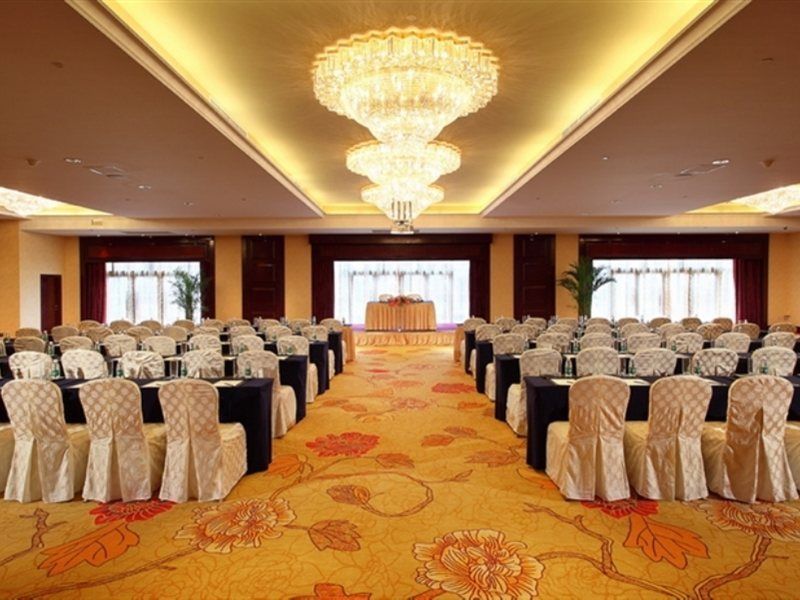 Wyndham Grand Plaza Royale Palace Ченду Екстер'єр фото