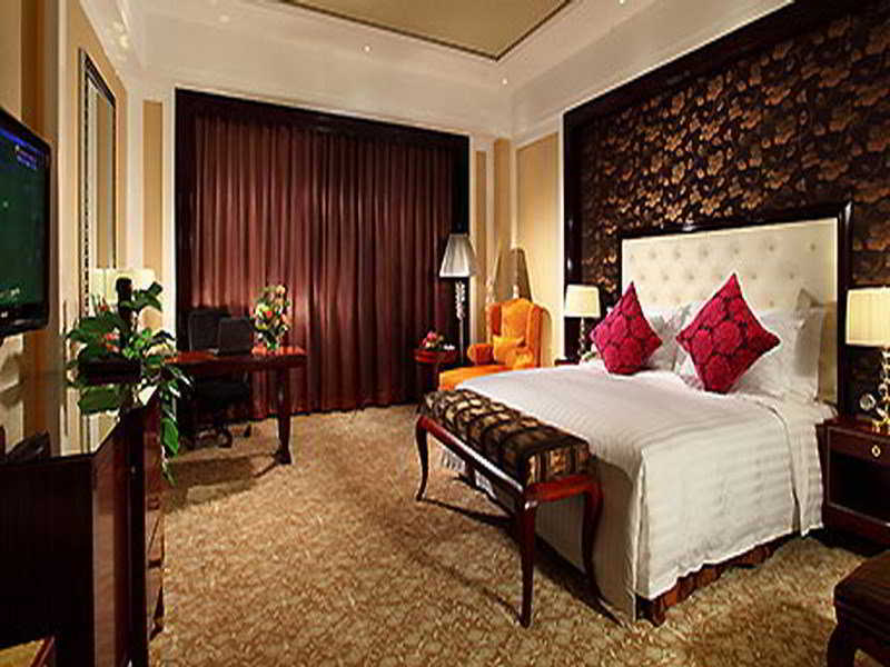 Wyndham Grand Plaza Royale Palace Ченду Номер фото