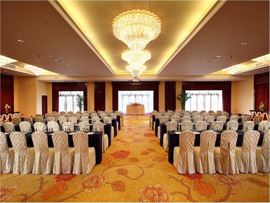 Wyndham Grand Plaza Royale Palace Ченду Екстер'єр фото
