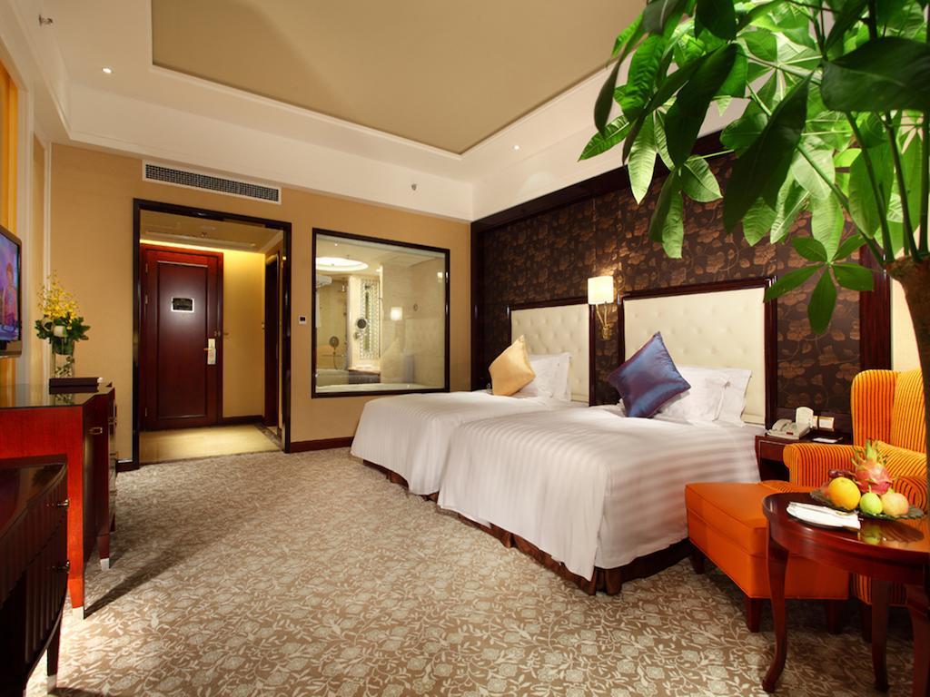 Wyndham Grand Plaza Royale Palace Ченду Екстер'єр фото